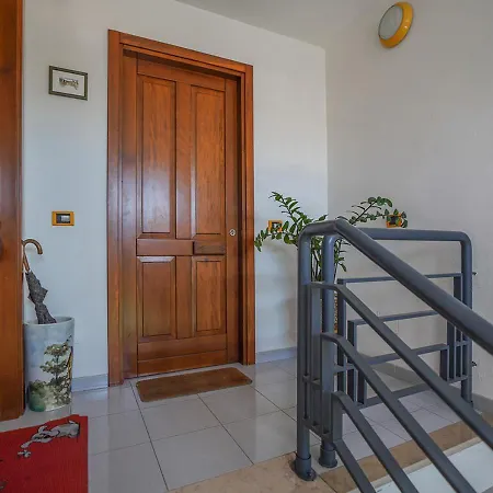 Murphy Holiday - Belvedere Apartment *